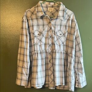 Beyove Women's Checkered Button Down Shirt in Blue and White